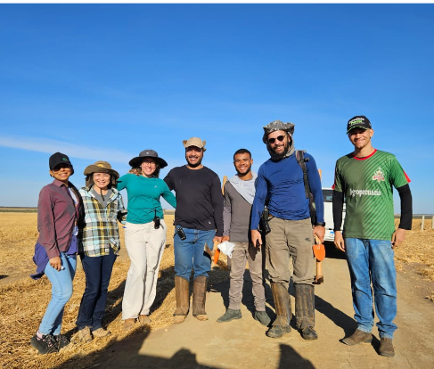 INCT Biodiversidade do Solo realiza coleta de amostras de solos em diferentes áreas na Serra do Quilombo, Piauí. Pesquisadores da UFPI e UFLA